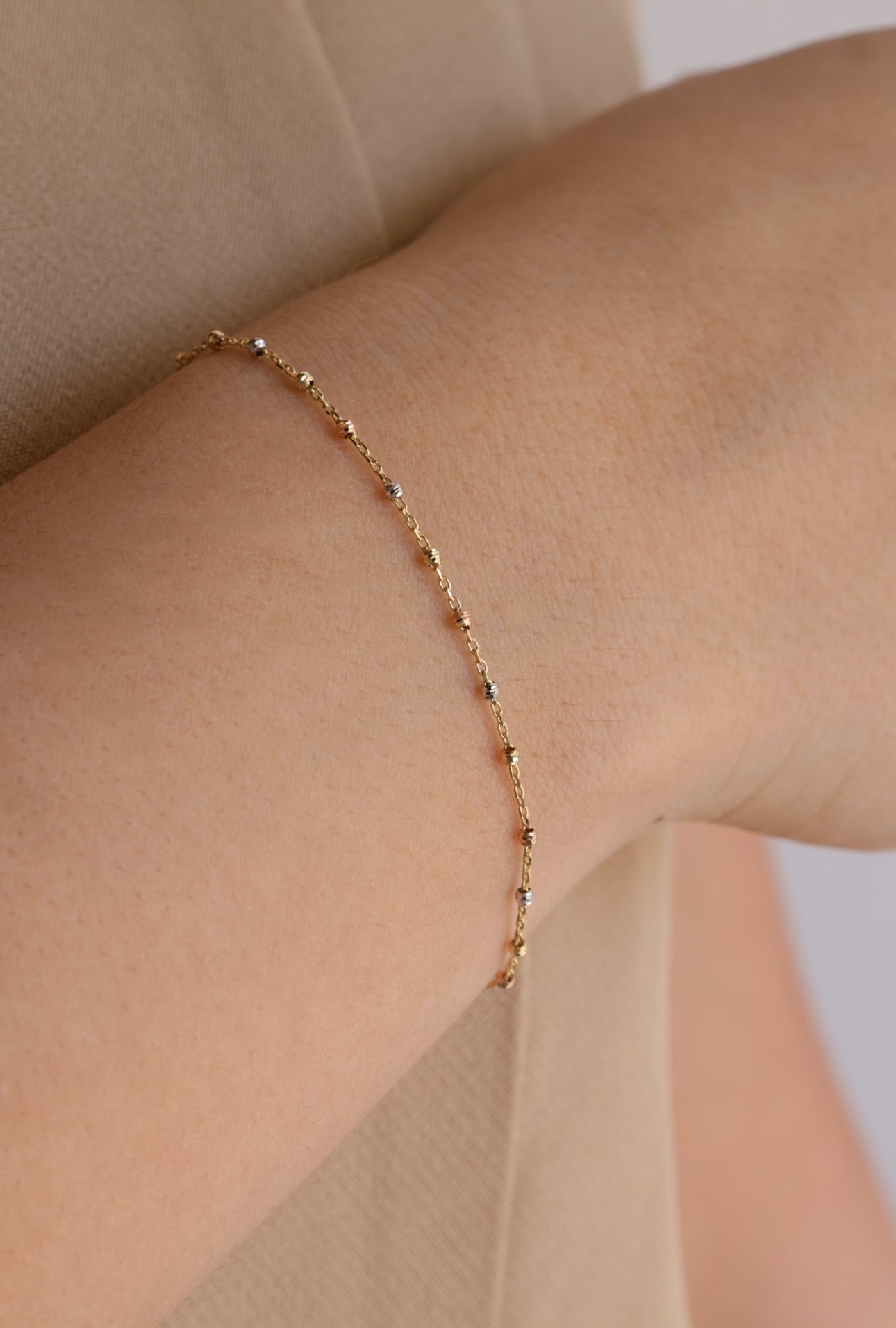 Delicate two tone bracelet