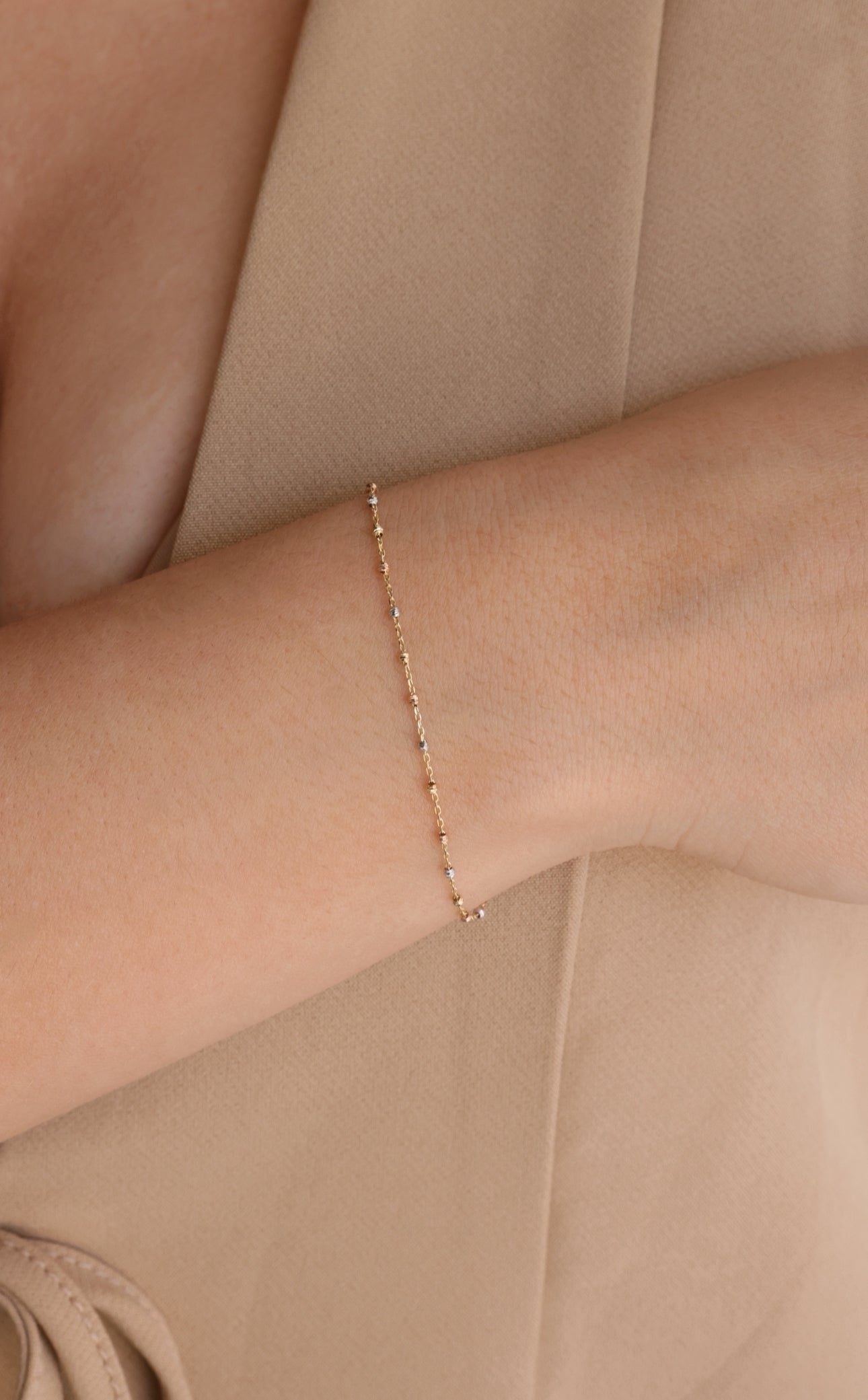 Delicate two tone bracelet