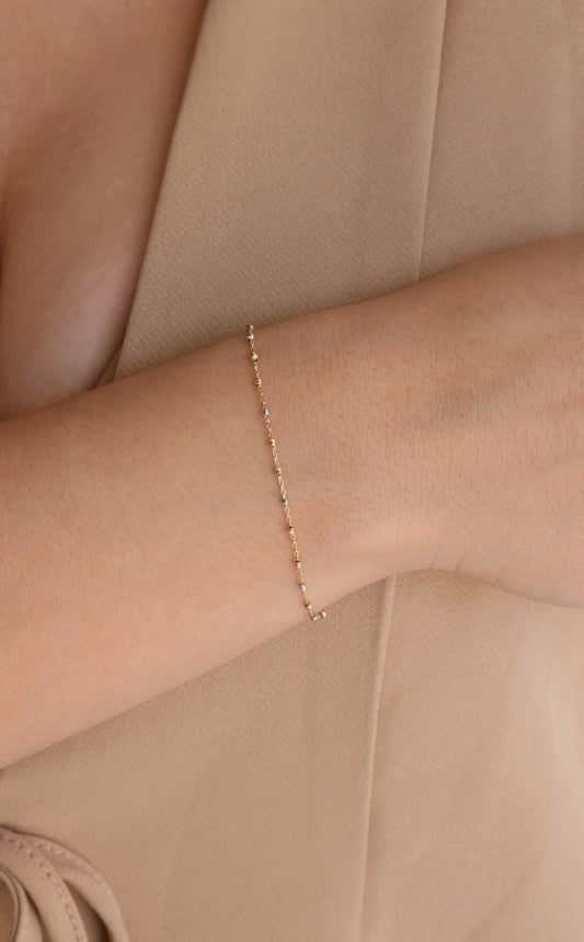 Delicate two tone bracelet